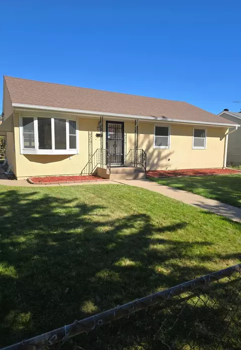 1863 Mechanic Ave, Saint Paul, MN 55119