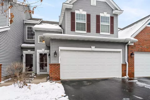 337 Heritage Trl, Circle Pines, MN 55014