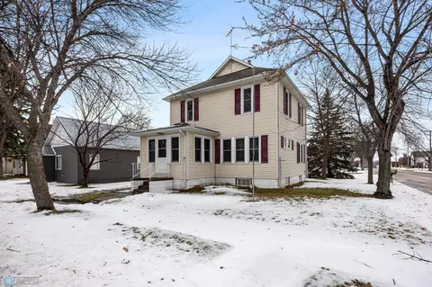 119 3rd St NE, Barnesville, MN 56514