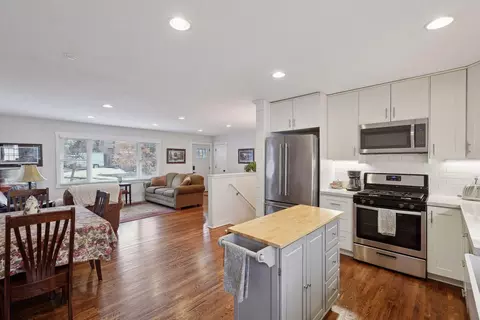 10 Pearl St, Excelsior, MN 55331 photo 10