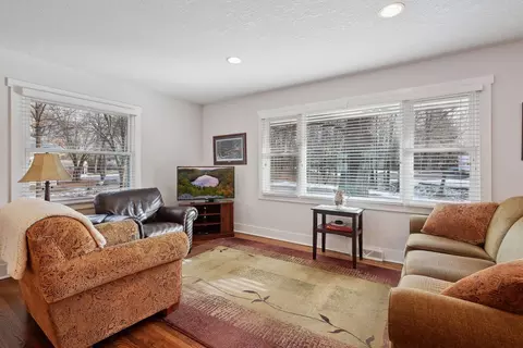 10 Pearl St, Excelsior, MN 55331 photo 8