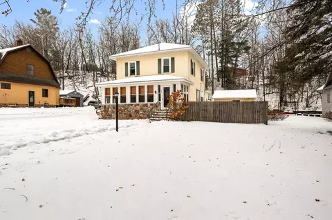 203 Lakeview Blvd, Coleraine, MN 55722