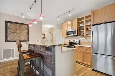 445 Wacouta St #113, Saint Paul, MN 55101