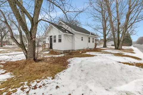 261 2nd St E, Hector, MN 55342