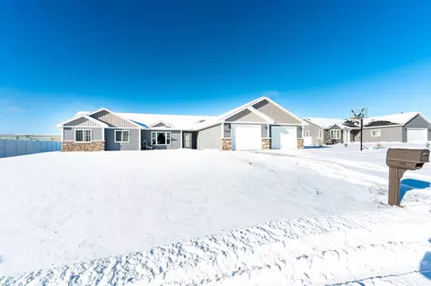 335 Canyon Blvd, Detroit Lakes, MN 56501