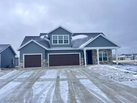 4038 49th Ave S, Fargo, ND 58104