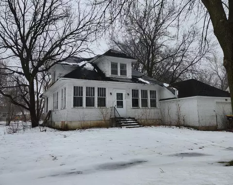 509 Main St S, Renville, MN 56284