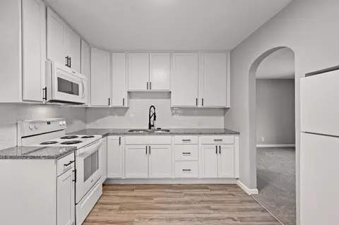 5353 Jackson Dr, Mounds View, MN 55112