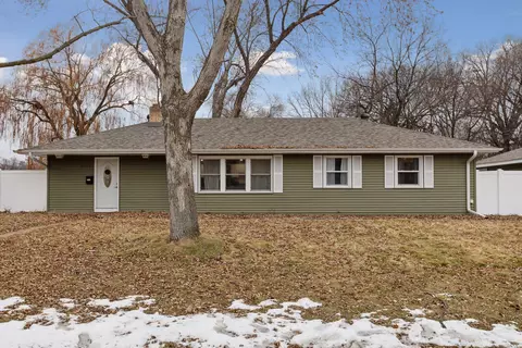 6902 58th Ave N, Crystal, MN 55428