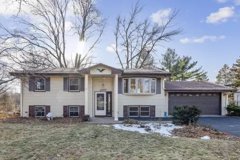 2438 Oak St, White Bear Lake, MN 55110