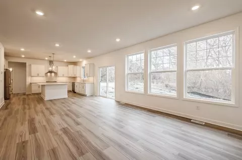 3061 Sugar Maple Dr, Chaska, MN 55318 photo 5