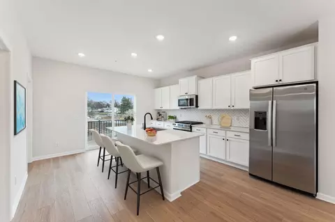 1525 Traverse Ln, West Saint Paul, MN 55118