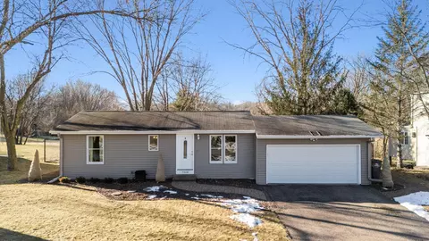 7518 Bittersweet Dr, Eden Prairie, MN 55344