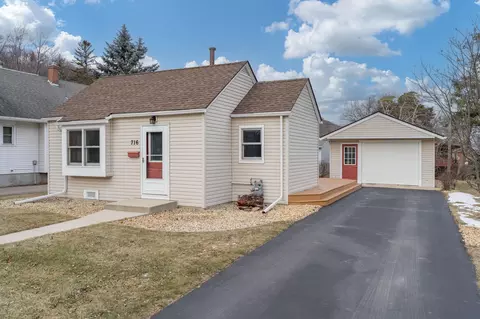 716 Garfield Ave, North Mankato, MN 56003