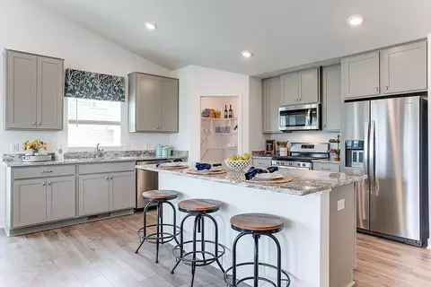 5175 Mustang Ct, Woodbury, MN 55129
