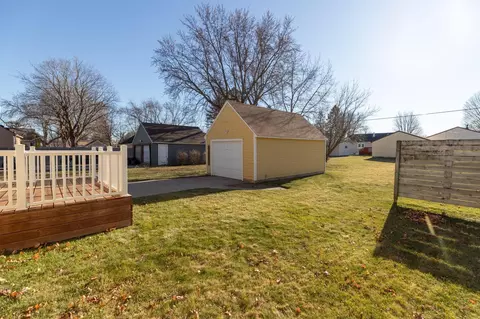 2016 E Oakland Ave, Austin, MN 55912 photo 28