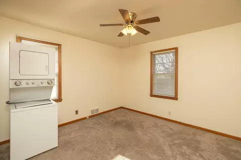 2016 E Oakland Ave, Austin, MN 55912 photo 16