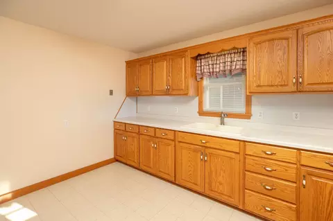 2016 E Oakland Ave, Austin, MN 55912 photo 8