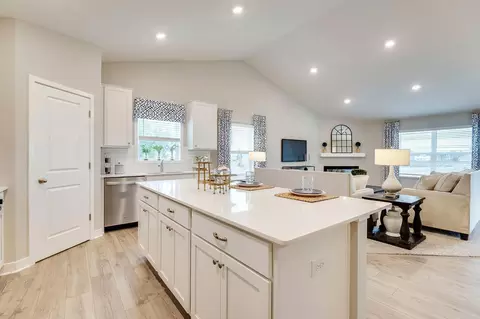 5181 Mustang Ct, Woodbury, MN 55129
