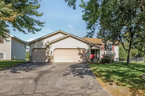 5853 180th St W, Farmington, MN 55024