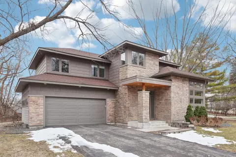 529 Division St, Excelsior, MN 55331