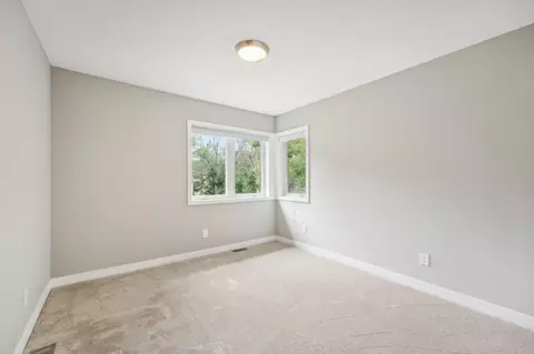 529 Division St, Excelsior, MN 55331 photo 28