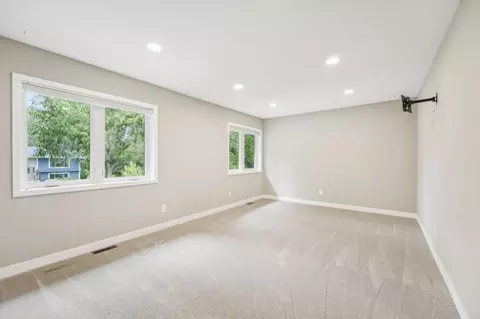 529 Division St, Excelsior, MN 55331 photo 23