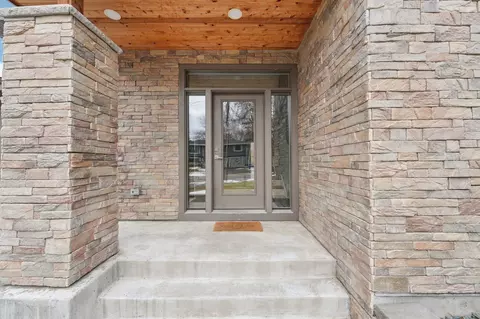 529 Division St, Excelsior, MN 55331 photo 2
