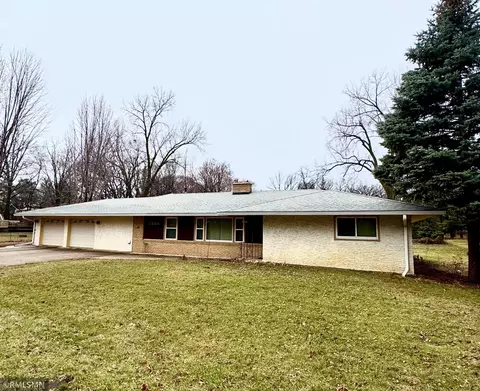 7560 Groveland Rd, Mounds View, MN 55112