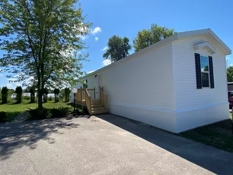 215 N Mckay Ave # 33, Alexandria, MN 56308