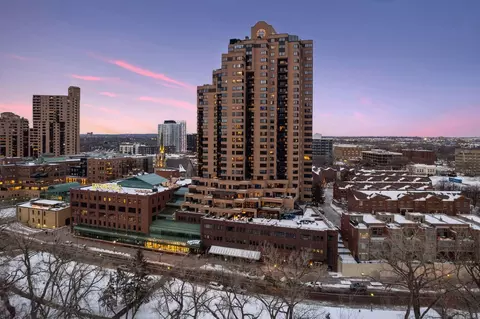 110 Bank St SE #L404, Minneapolis, MN 55414