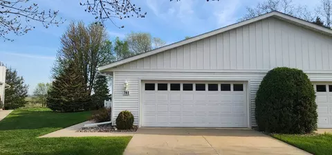 781 26th St NE, Rochester, MN 55906