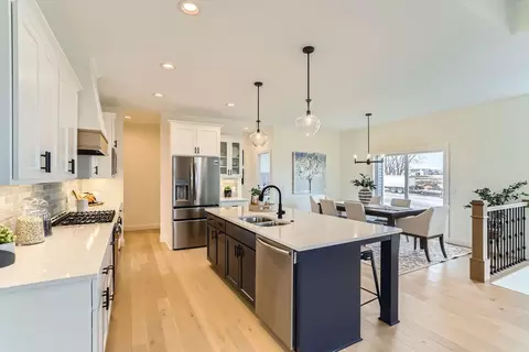 1125 Bonaire Path E, Rosemount, MN 55068 photo 8