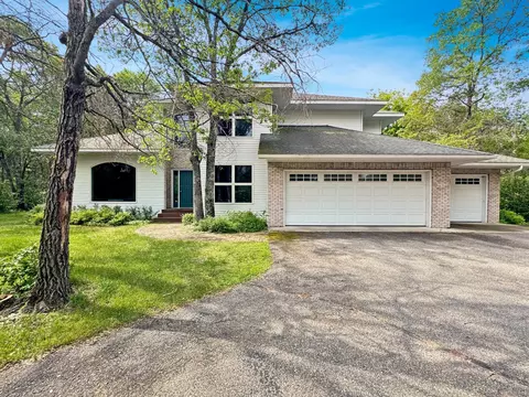 2200 Red Oak Ct NE, Bemidji, MN 56601