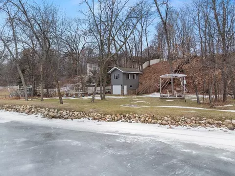 8708 Interlachen Rd, Nisswa, MN 56468