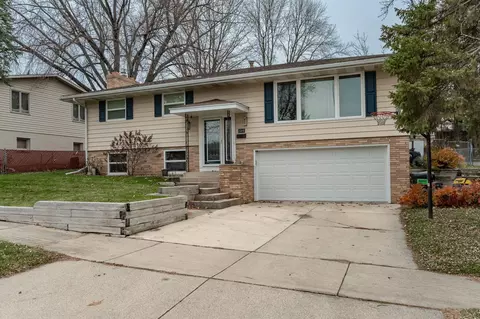 1315 30th St NW, Rochester, MN 55901