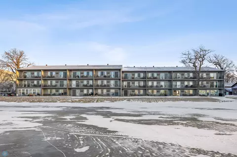 321 Park Lake Blvd #207, Detroit Lakes, MN 56501