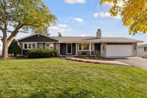 8117 W 18th St, Saint Louis Park, MN 55426