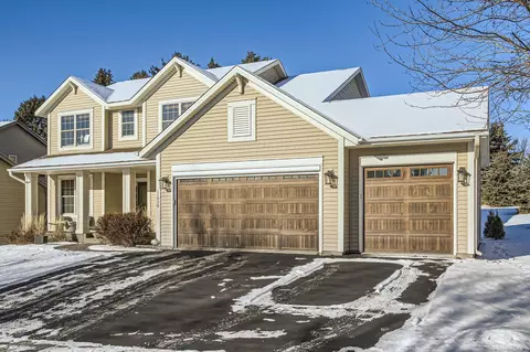 11030 Dogwood Rd, Woodbury, MN 55129