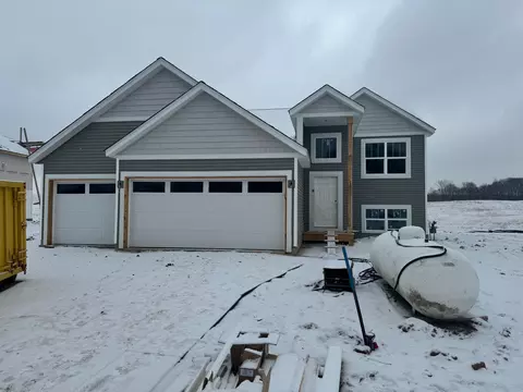 530 Lagrandeur Rd, Somerset, WI 54025