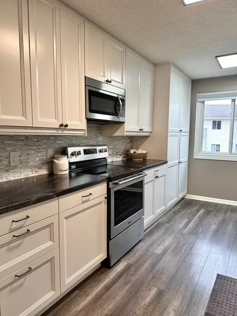 6268 Magda Dr #A, Maple Grove, MN 55369