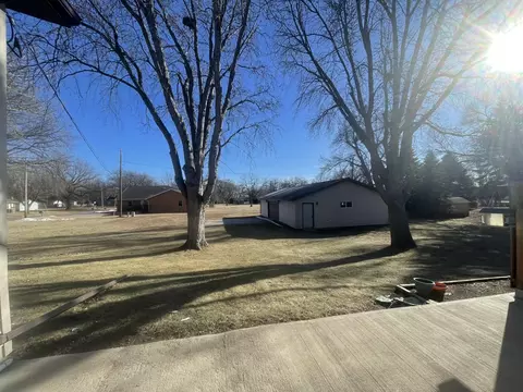 182 2nd St, Tracy, MN 56175 photo 8