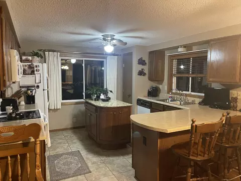 182 2nd St, Tracy, MN 56175 photo 2