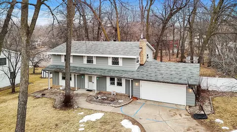 13217 Penn Ave S, Burnsville, MN 55337