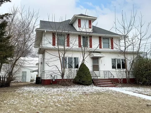 403 3rd Ave NW, Dodge Center, MN 55927