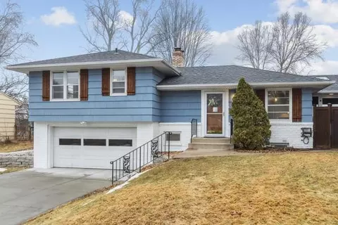 8418 Virginia Cir N, Saint Louis Park, MN 55426