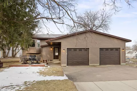 34 Linden Ave S, Maple Lake, MN 55358
