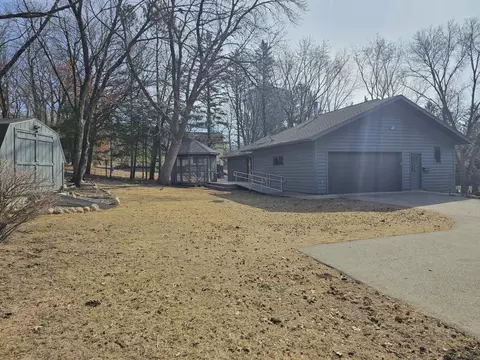 Exterior - 1729 Cooper Ave S, Saint Cloud, MN 56301 photo 4 of 8