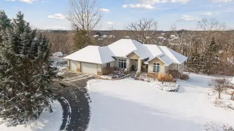 4982 Linden Trl N, Lake Elmo, MN 55042