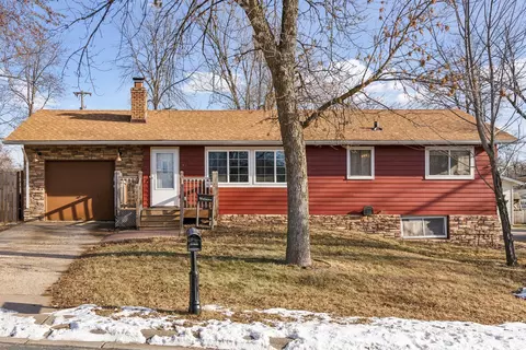 1833 Maple St, Hastings, MN 55033